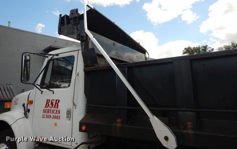 image for item IT9078 1997 International 4700  dump truck
