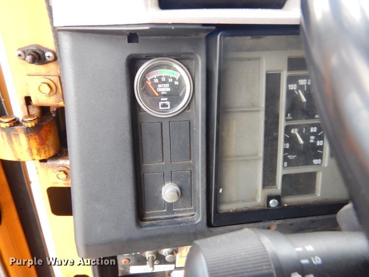 image for item IT9078 1997 International 4700  dump truck