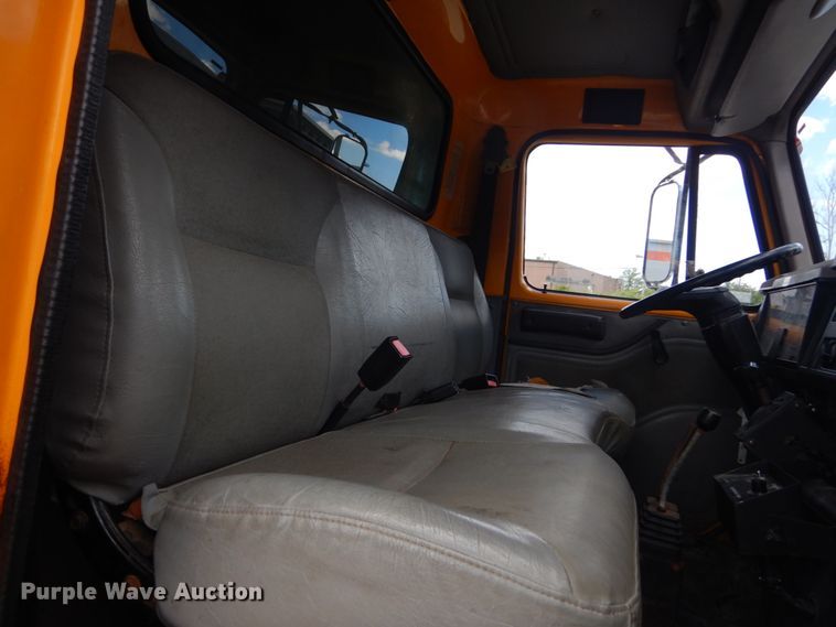 image for item IT9078 1997 International 4700  dump truck