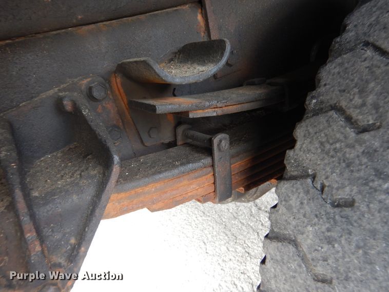 image for item IT9078 1997 International 4700  dump truck