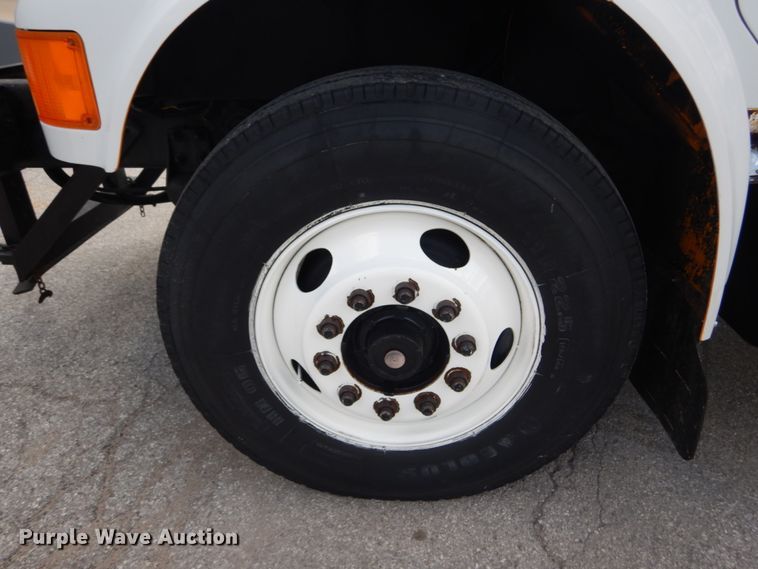 image for item IT9078 1997 International 4700  dump truck