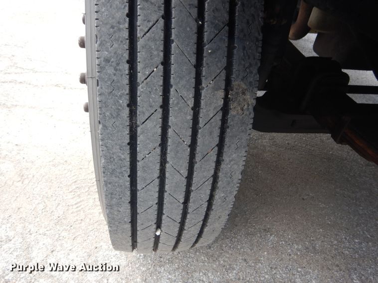 image for item IT9078 1997 International 4700  dump truck