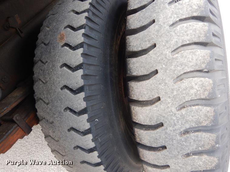 image for item IT9078 1997 International 4700  dump truck