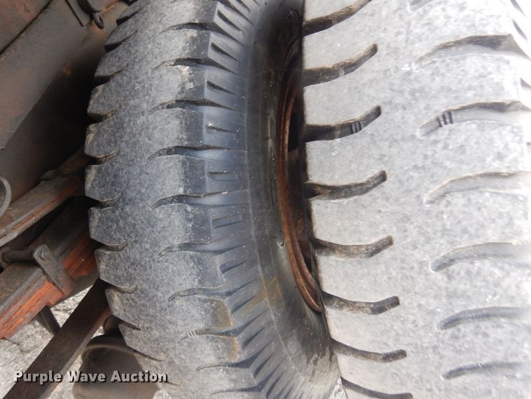 image for item IT9078 1997 International 4700  dump truck