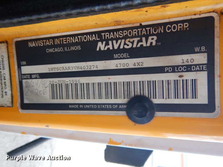 image for item IT9078 1997 International 4700  dump truck