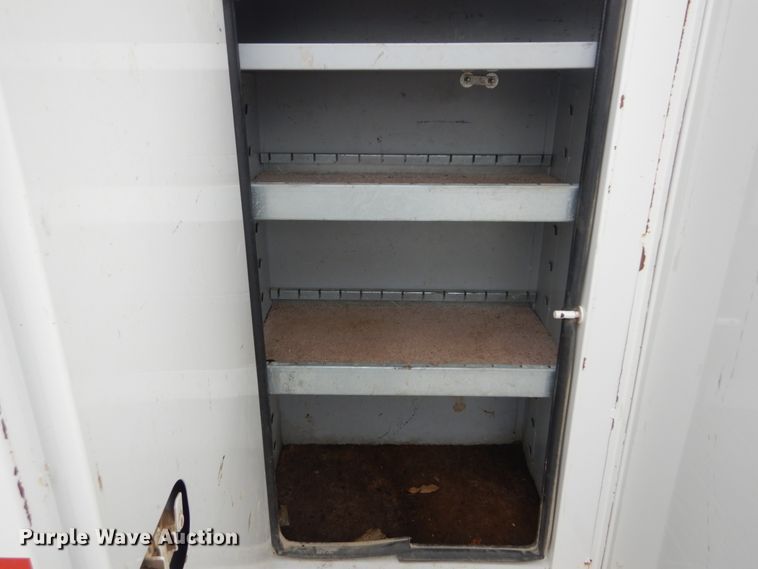 image for item IT9098 2008 International Dura Star 4400  bucket truck