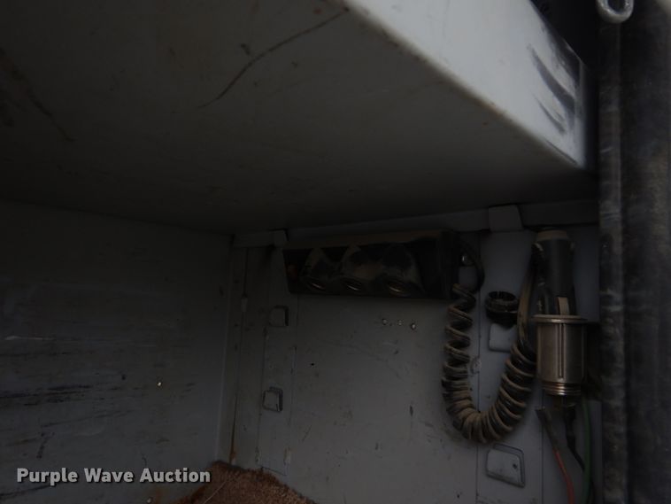 image for item IT9098 2008 International Dura Star 4400  bucket truck