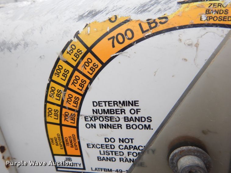 image for item IT9098 2008 International Dura Star 4400  bucket truck