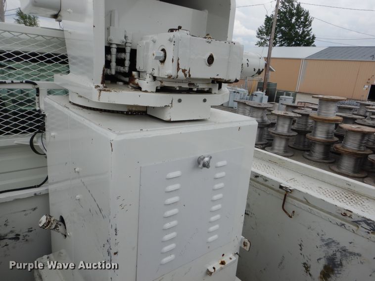 image for item IT9098 2008 International Dura Star 4400  bucket truck