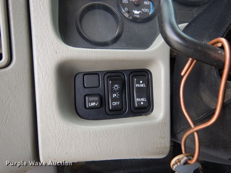 image for item IT9098 2008 International Dura Star 4400  bucket truck