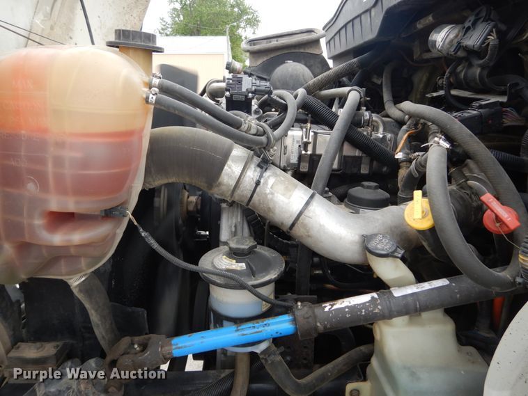 image for item IT9098 2008 International Dura Star 4400  bucket truck