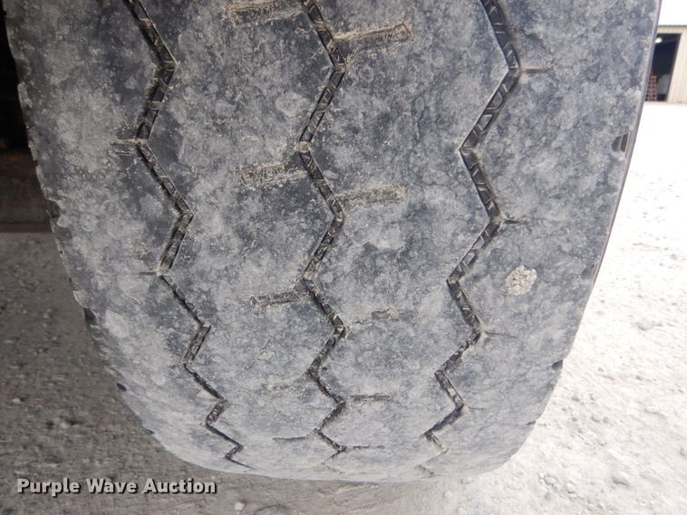 image for item IT9098 2008 International Dura Star 4400  bucket truck