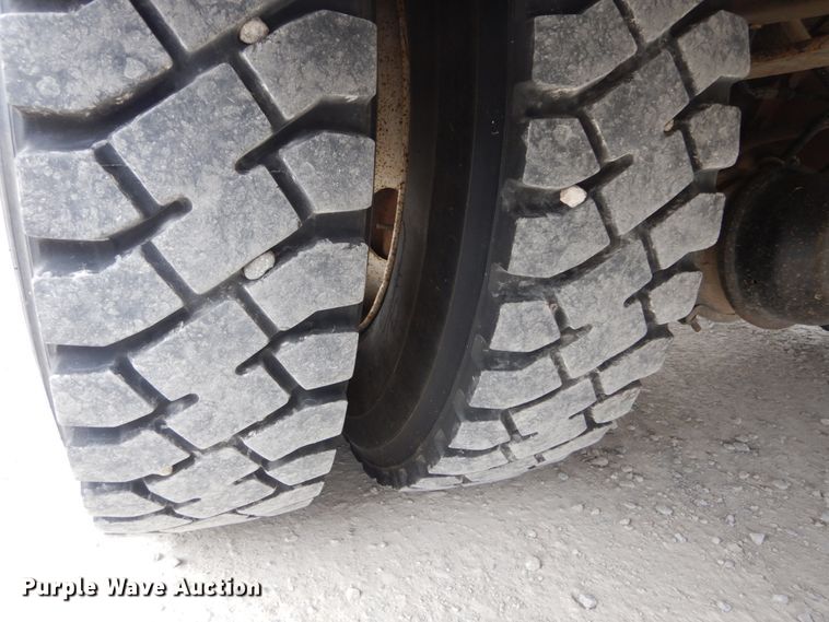 image for item IT9098 2008 International Dura Star 4400  bucket truck