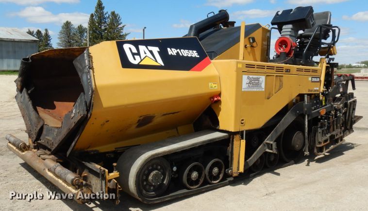 image for item IT9284 2012 Caterpillar AP1055E  paver
