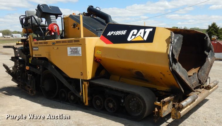 image for item IT9284 2012 Caterpillar AP1055E  paver