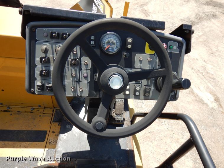 image for item IT9284 2012 Caterpillar AP1055E  paver