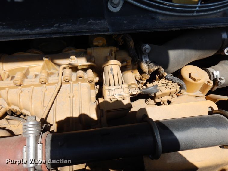 image for item IT9284 2012 Caterpillar AP1055E  paver