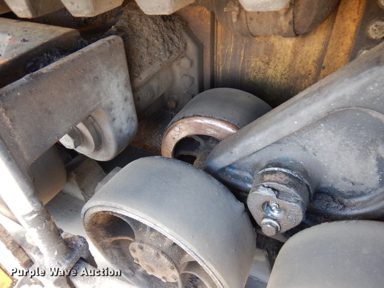 image for item IT9284 2012 Caterpillar AP1055E  paver