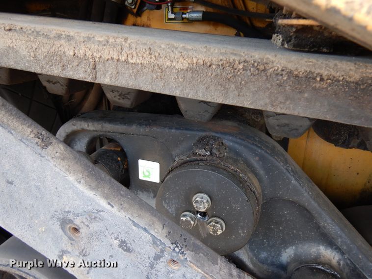 image for item IT9284 2012 Caterpillar AP1055E  paver