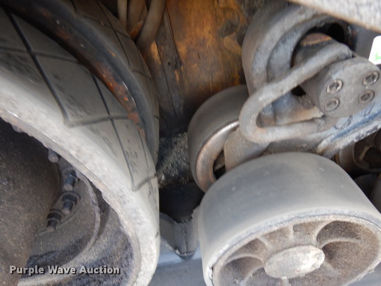 image for item IT9284 2012 Caterpillar AP1055E  paver