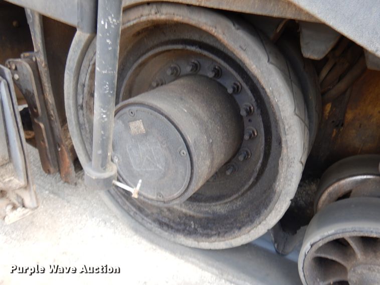 image for item IT9284 2012 Caterpillar AP1055E  paver