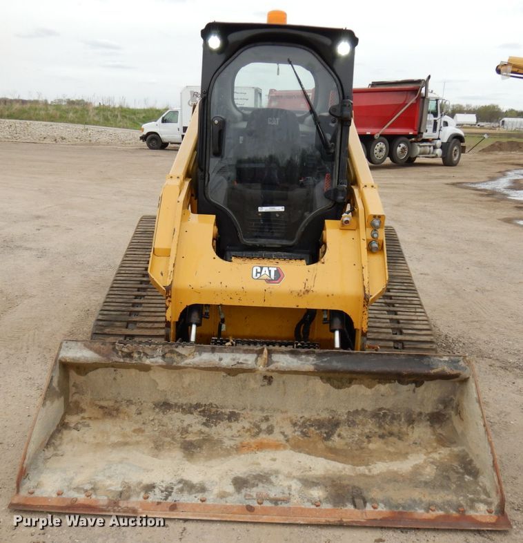 image for item IT9285 2019 Caterpillar 279D3  tracked skid steer loader
