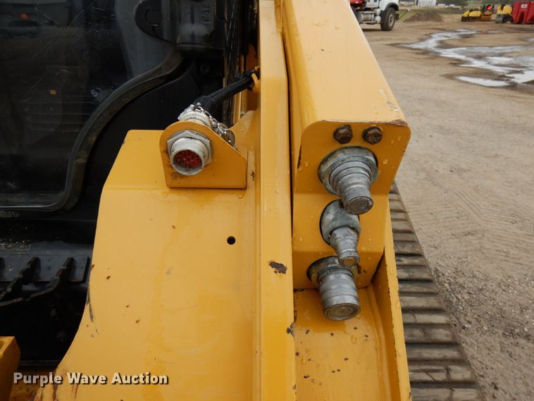image for item IT9285 2019 Caterpillar 279D3  tracked skid steer loader