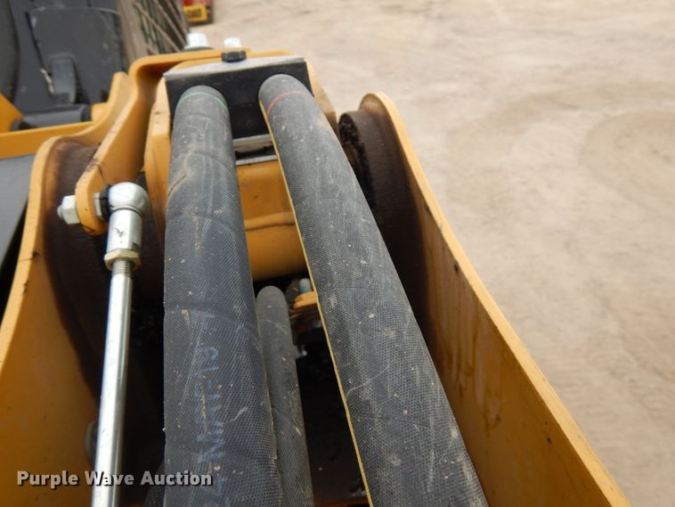 image for item IT9285 2019 Caterpillar 279D3  tracked skid steer loader