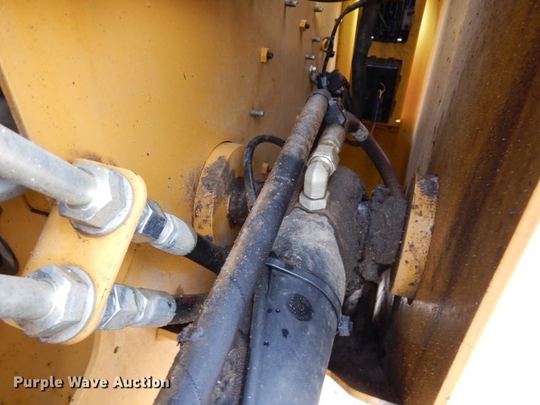 image for item IT9285 2019 Caterpillar 279D3  tracked skid steer loader