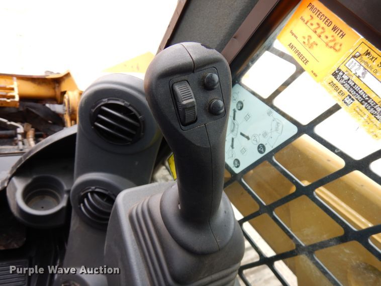 image for item IT9285 2019 Caterpillar 279D3  tracked skid steer loader