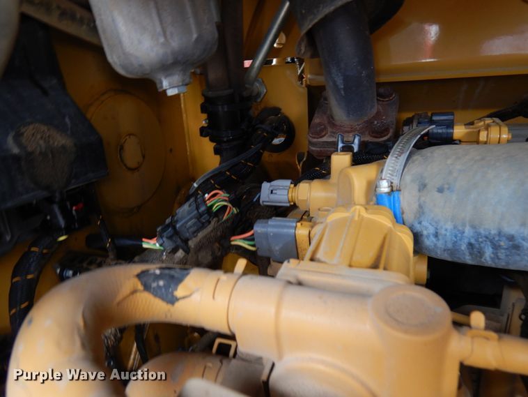 image for item IT9285 2019 Caterpillar 279D3  tracked skid steer loader