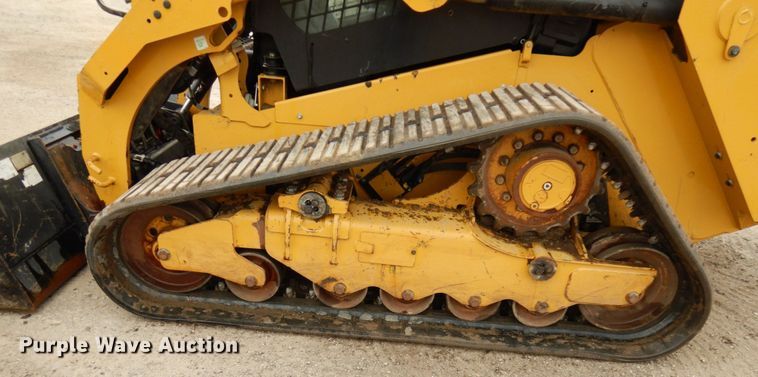 image for item IT9285 2019 Caterpillar 279D3  tracked skid steer loader