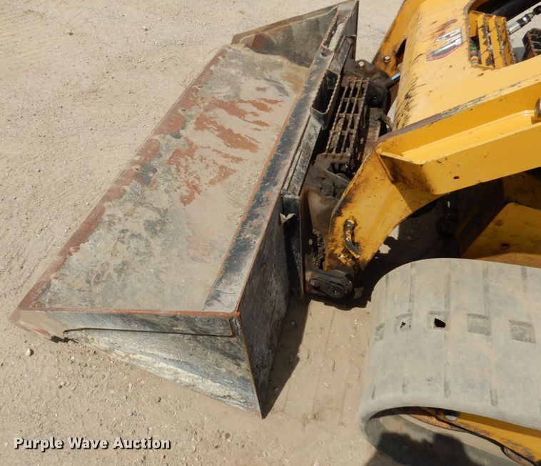 image for item IT9286 2019 Caterpillar 279D3  tracked skid steer loader