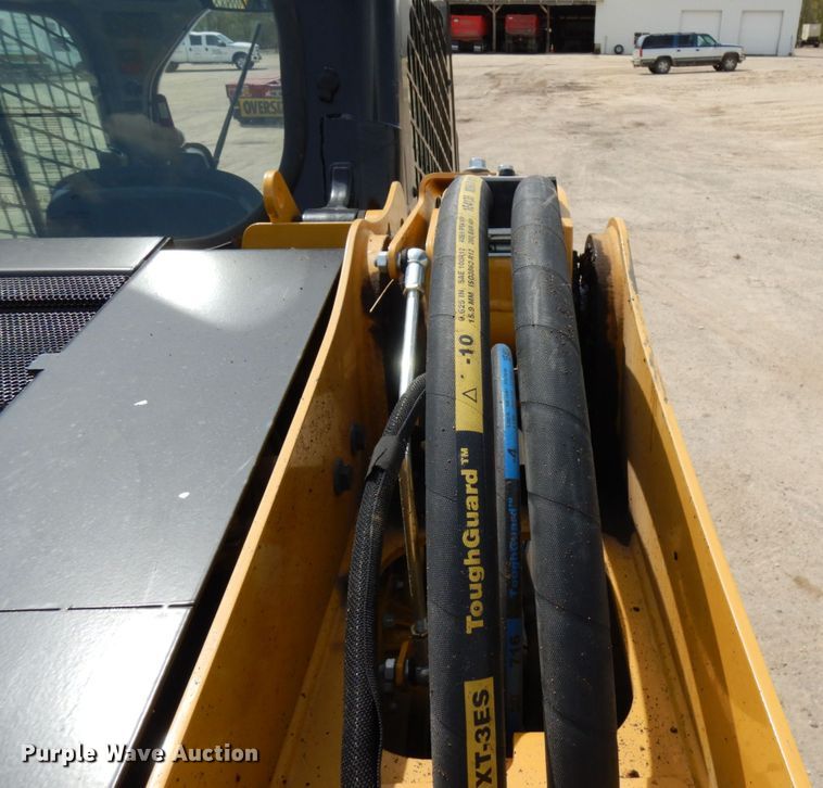 image for item IT9286 2019 Caterpillar 279D3  tracked skid steer loader