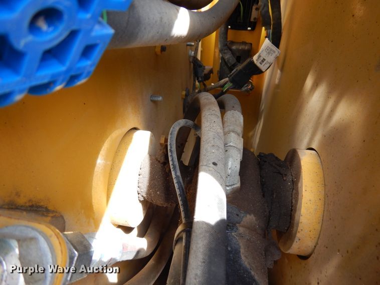 image for item IT9286 2019 Caterpillar 279D3  tracked skid steer loader