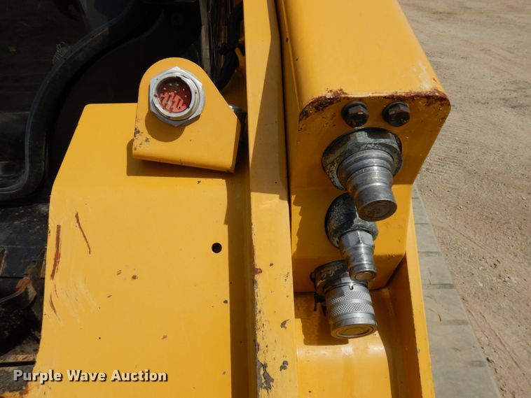 image for item IT9286 2019 Caterpillar 279D3  tracked skid steer loader