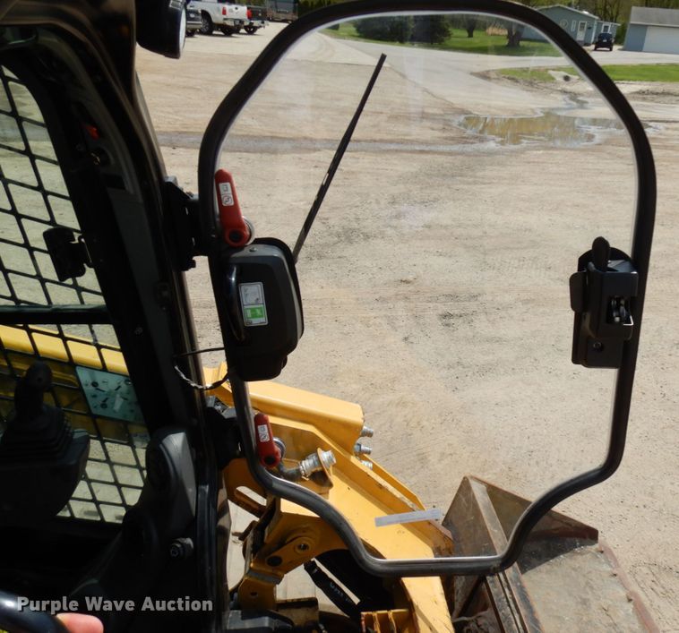 image for item IT9286 2019 Caterpillar 279D3  tracked skid steer loader