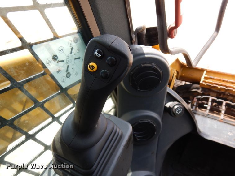 image for item IT9286 2019 Caterpillar 279D3  tracked skid steer loader