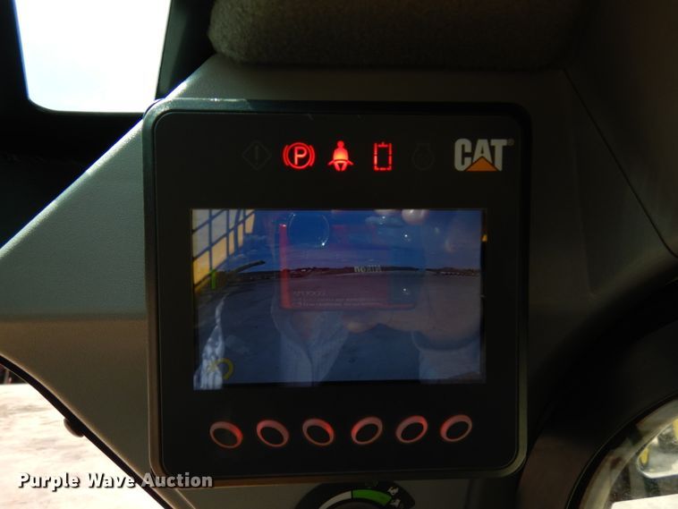 image for item IT9286 2019 Caterpillar 279D3  tracked skid steer loader