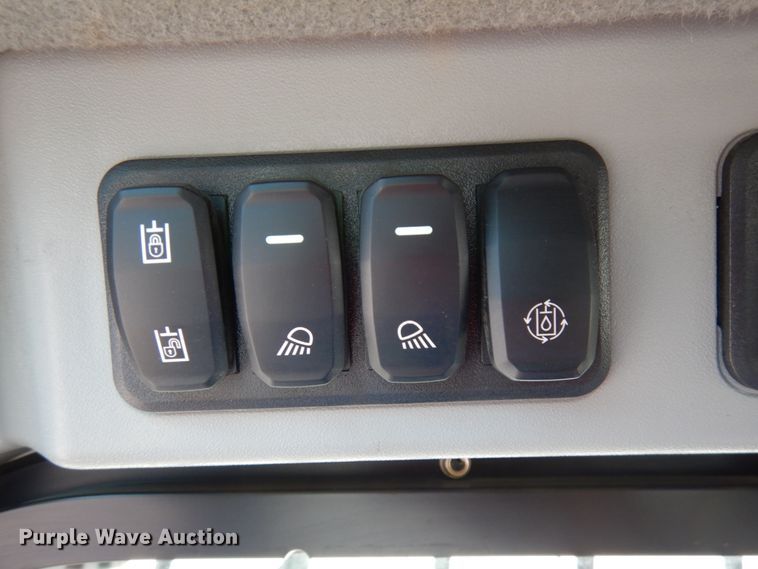 image for item IT9286 2019 Caterpillar 279D3  tracked skid steer loader