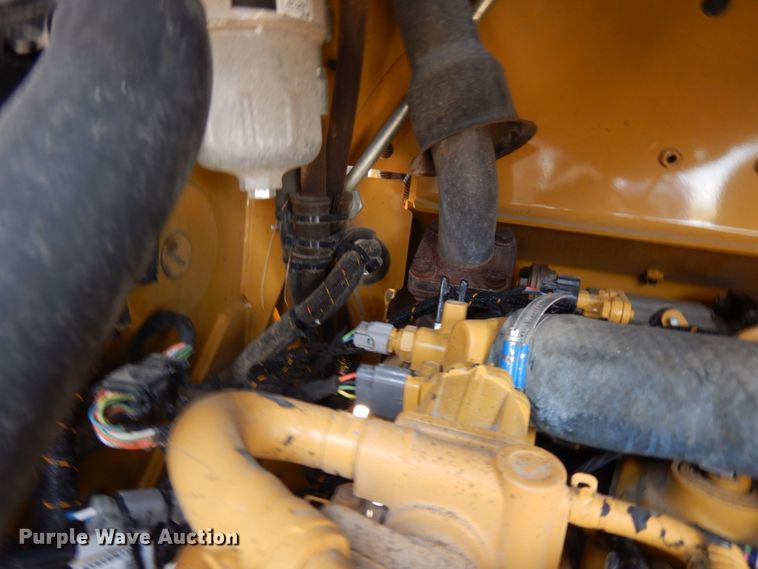 image for item IT9286 2019 Caterpillar 279D3  tracked skid steer loader