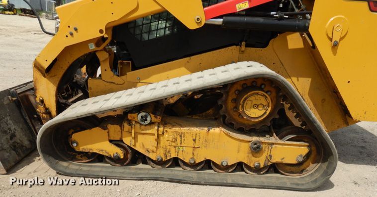 image for item IT9286 2019 Caterpillar 279D3  tracked skid steer loader