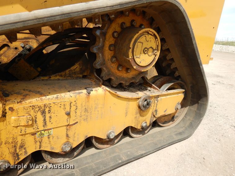 image for item IT9286 2019 Caterpillar 279D3  tracked skid steer loader
