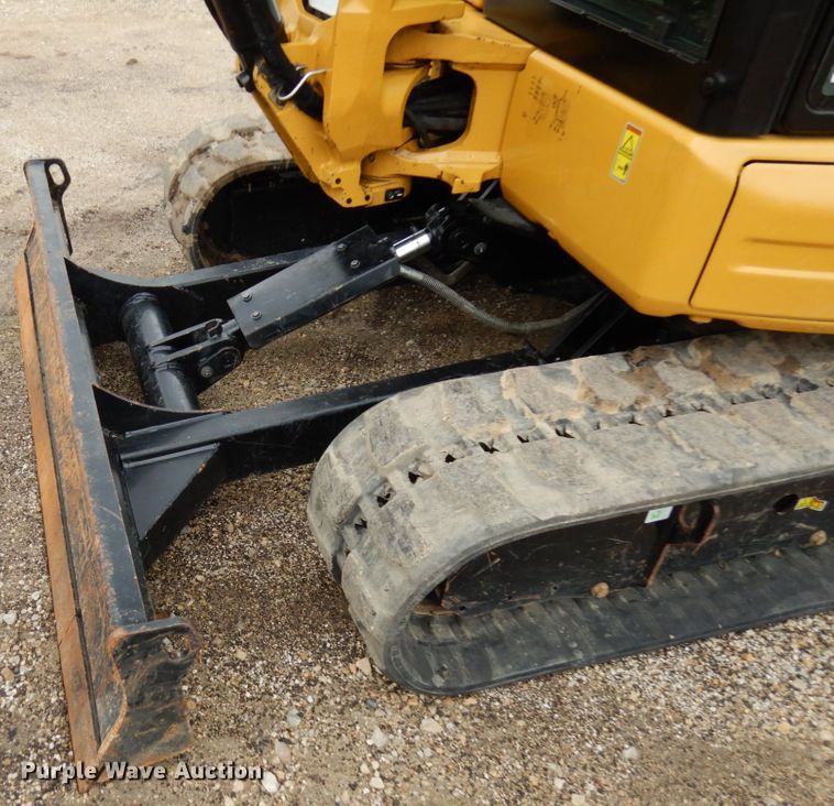 image for item IT9287 2018 Caterpillar 305E2 CR  mini excavator