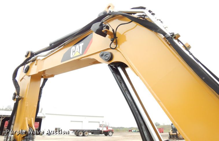 image for item IT9287 2018 Caterpillar 305E2 CR  mini excavator