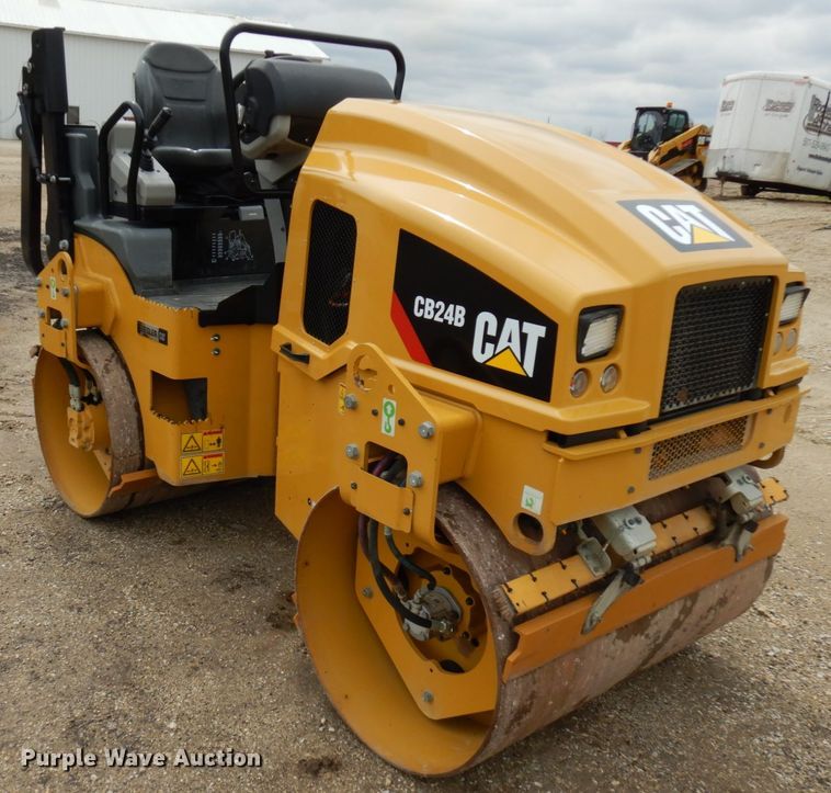 image for item IT9288 2019 Caterpillar CB-24B  double drum vibratory roller