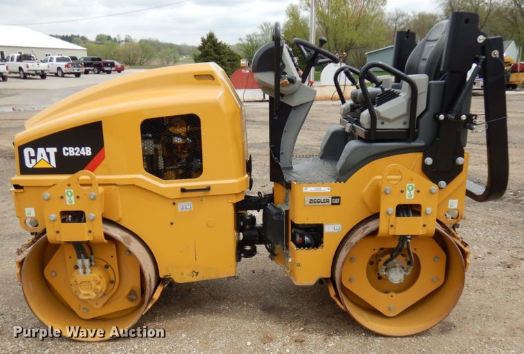 image for item IT9288 2019 Caterpillar CB-24B  double drum vibratory roller