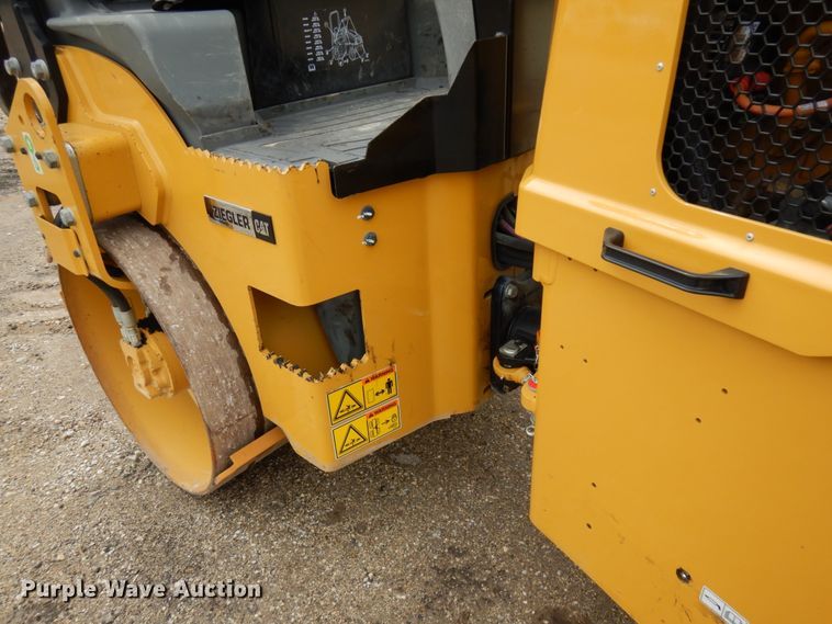 image for item IT9288 2019 Caterpillar CB-24B  double drum vibratory roller
