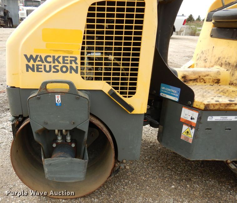 image for item IT9289 Wacker Neuson  double drum vibratory roller