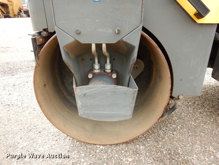 image for item IT9289 Wacker Neuson  double drum vibratory roller
